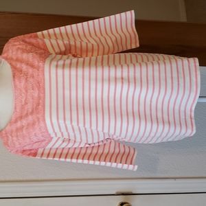 NWOT Denim & Co top